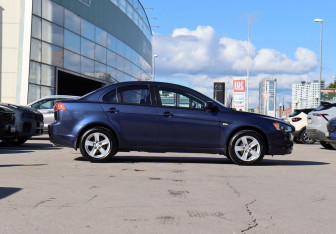 Подержанный автомобиль Mitsubishi Lancer Sedan 2008 года (4 фото)