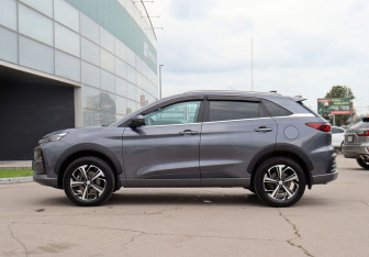 Подержанный автомобиль JAC JS6 2023 года (8 фото)