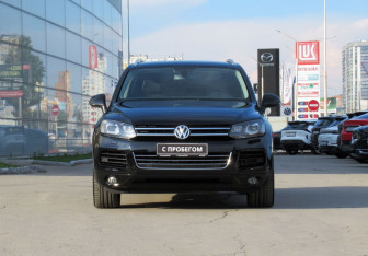 Подержанный автомобиль Volkswagen Touareg 2012 года (2 фото)