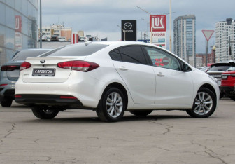 Подержанный автомобиль Kia Cerato Sedan 2018 года (5 фото)