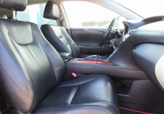 Подержанный автомобиль Lexus RX 2010 года (24 фото)