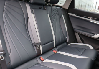 Новый Geely Atlas 2025 (13 фото)