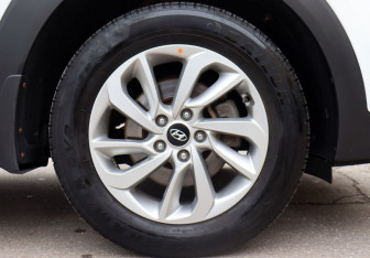 Подержанный автомобиль Hyundai Tucson 2017 года (9 фото)
