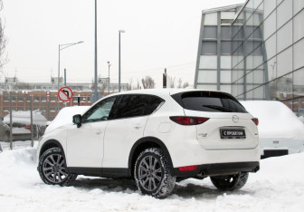 Подержанный автомобиль Mazda CX-5 2019 года (7 фото)