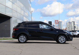 Подержанный автомобиль Kia Rio Hatchback 2020 года (4 фото)