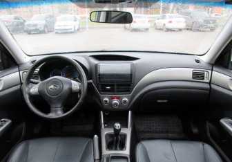 Подержанный автомобиль Subaru Forester Suv 2008 года (16 фото)