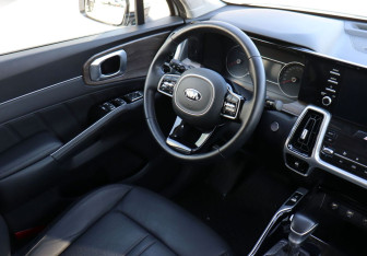 Подержанный автомобиль Kia Sorento 2020 года (12 фото)