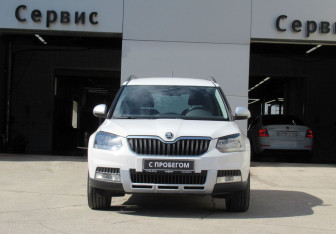 Подержанный автомобиль Skoda Yeti 2014 года (2 фото)