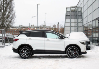 Подержанный автомобиль Geely Coolray 2020 года (4 фото)