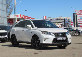 Подержанный автомобиль Lexus RX 2010 года (3 фото)