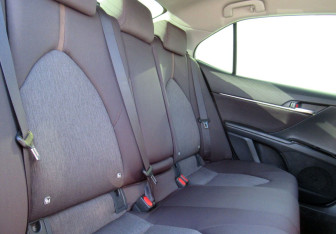 Подержанный автомобиль Toyota Camry Sedan 2018 года (11 фото)