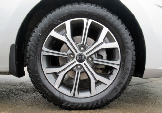 Подержанный автомобиль Kia Rio Sedan 2021 года (10 фото)