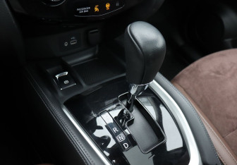 Подержанный автомобиль Nissan Qashqai 2020 года (23 фото)