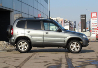 Подержанный автомобиль Chevrolet Niva 2014 года (4 фото)