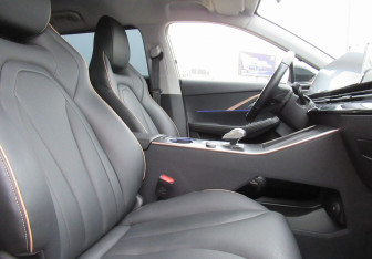 Подержанный автомобиль Omoda C5 2022 года (11 фото)