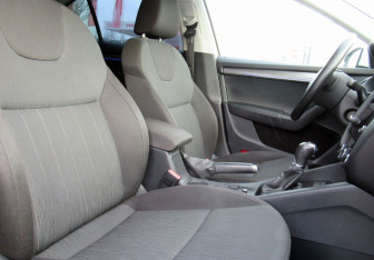 Подержанный автомобиль Skoda Octavia Liftback 2018 года (19 фото)