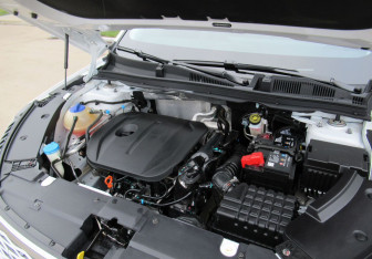 Подержанный автомобиль Omoda C5 2022 года (19 фото)