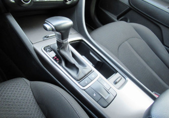 Подержанный автомобиль Kia Optima Sedan 2019 года (18 фото)