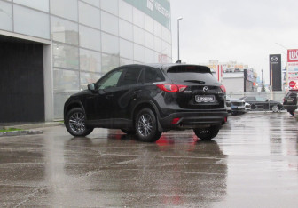 Подержанный автомобиль Mazda CX-5 2013 года (7 фото)