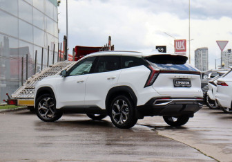 Новый Geely Atlas 2025 (7 фото)