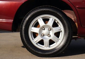 Подержанный автомобиль Kia Spectra Sedan 2008 года (9 фото)