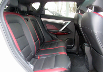 Подержанный автомобиль Geely Coolray 2020 года (11 фото)