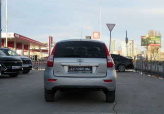 Подержанный автомобиль LADA (ВАЗ) Kalina Hatchback 2013 года (6 фото)