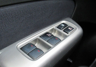 Подержанный автомобиль Subaru Forester Suv 2008 года (11 фото)