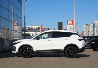 Подержанный автомобиль Geely Coolray 2024 года (8 фото)