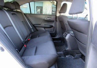 Подержанный автомобиль Honda Accord Sedan 2013 года (11 фото)