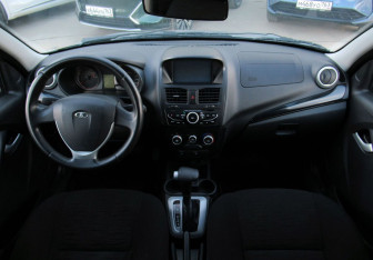 Подержанный автомобиль LADA (ВАЗ) Kalina Hatchback 2013 года (13 фото)