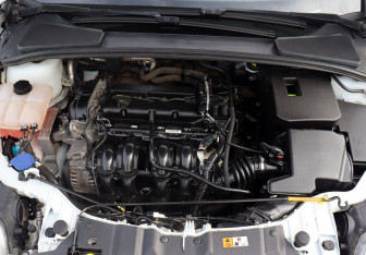 Подержанный автомобиль Ford Focus Hatchback 2012 года (10 фото)
