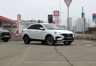 Подержанный автомобиль LADA (ВАЗ) Vesta Sedan 2023 года (3 фото)