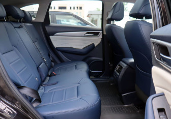 Подержанный автомобиль Haval F7 2024 года (11 фото)