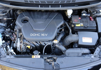 Подержанный автомобиль Kia Cerato Sedan 2013 года (20 фото)