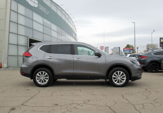 Подержанный автомобиль Nissan X-Trail 2019 года (4 фото)