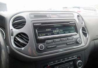 Подержанный автомобиль Volkswagen Tiguan 2013 года (15 фото)