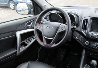 Подержанный автомобиль Chery Tiggo 5 2014 года (13 фото)