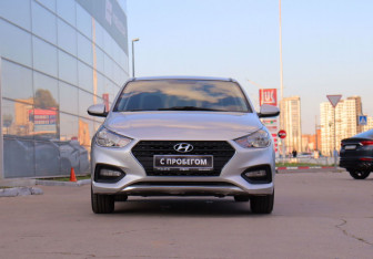 Подержанный автомобиль Hyundai Solaris Sedan 2018 года (2 фото)