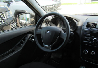 Подержанный автомобиль LADA (ВАЗ) Granta Hatchback 2020 года (13 фото)