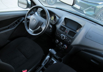 Подержанный автомобиль LADA (ВАЗ) Kalina Hatchback 2013 года (12 фото)