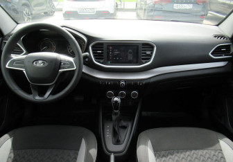 Подержанный автомобиль LADA (ВАЗ) Vesta Sedan 2024 года (12 фото)