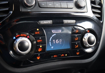 Подержанный автомобиль Nissan Juke 2013 года (14 фото)
