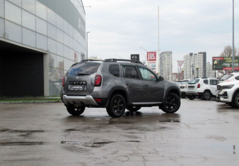Подержанный автомобиль Renault Duster 2020 года (5 фото)