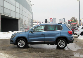Подержанный автомобиль Volkswagen Tiguan 2013 года (8 фото)