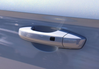 Подержанный автомобиль Geely Emgrand 2023 года (9 фото)