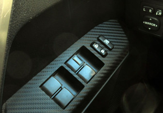 Подержанный автомобиль Toyota RAV4 2013 года (16 фото)