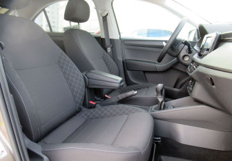 Подержанный автомобиль Skoda Rapid Liftback 2020 года (10 фото)