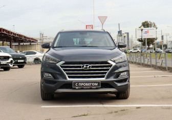 Подержанный автомобиль Hyundai Tucson 2020 года (2 фото)
