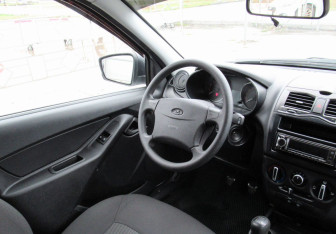 Подержанный автомобиль LADA (ВАЗ) Granta Sedan 2024 года (14 фото)